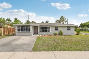 211 SW 14th St, Pompano Beach, FL 33060, Sold 10/25/24