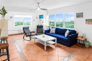 7904 West Dr, North Bay Village, FL 33141, Sold 10/11/24