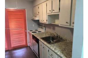 601 NW 79th Ave APT 104, Margate, FL 33063, Sold 09/30/24