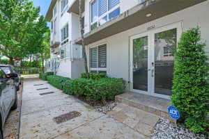 6651 NW 105th Pl, Doral, FL 33178, Sold 08/01/24