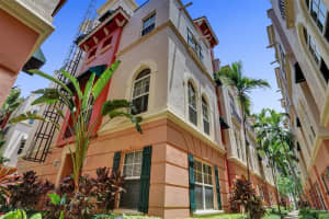 1033 NE 17th Way, Fort Lauderdale, FL 33304, Sold 09/20/24
