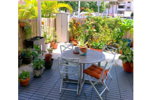 8202 NW 8th St, Miami, FL 33126, Sold 08/30/24