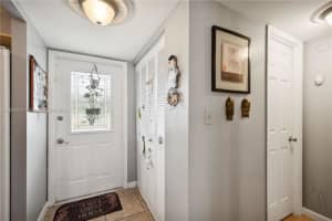 8130 Sunrise Lakes Blvd APT 207, Sunrise, FL 33322, Sold 09/30/24