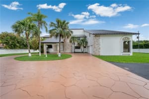 10281 SW 58th St, Miami, FL 33173, Sold 01/22/25