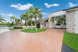 10281 SW 58th St, Miami, FL 33173, Sold 01/22/25