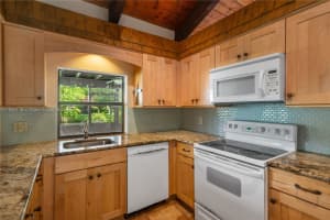 10251 SW 80th St, Miami, FL 33173, Sold 03/14/25