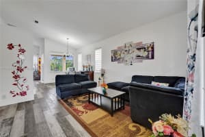 931 Falling Water Rd, Weston, FL 33326, Sold 08/15/24
