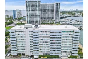7545 E Treasure Dr APT 9H, North Bay Village, FL 33141, - MLS#A11608392