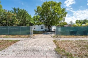 1522 NW 11th St, Fort Lauderdale, FL 33311, Sold 08/14/24