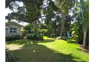 9840 Sw 73rd Ave Pinecrest, FL 33156 Sold 12/12/24