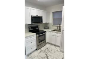 8821 W Flagler St APT 107, Miami, FL 33174, Sold 10/18/24
