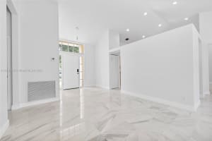 10051 SW 55th Ln, Cooper City, FL 33328, Sold 09/24/24