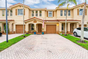 202 Riverwalk Cir, Sunrise, FL 33326, Sold 09/04/24