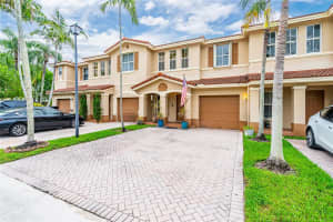 202 Riverwalk Cir, Sunrise, FL 33326, Sold 09/04/24
