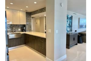 1985 S Ocean Dr APT 22P, Hallandale Beach, FL 33009, Sold 12/02/24