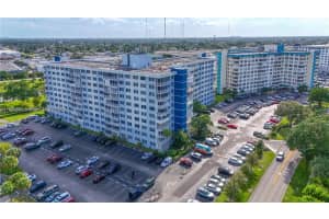 4200 Hillcrest Dr, Hollywood, FL 33021, Sold 09/20/24