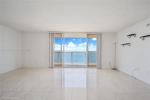 1200 Brickell Bay Dr, Miami, FL 33131, Sold 07/15/24