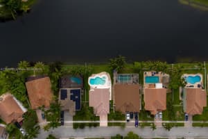 1041 NW 185th Ave, Pembroke Pines, FL 33029, Sold 10/21/24