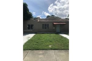 465 South Dr, Miami Springs, FL 33166, Sold 11/07/24