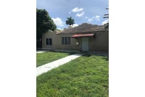 465 South Dr, Miami Springs, FL 33166, Sold 11/07/24