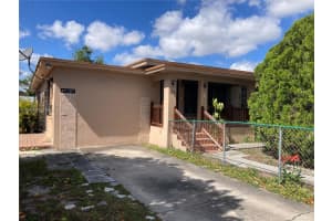 577 E 17th St, Hialeah, FL 33010, Sold 11/27/24