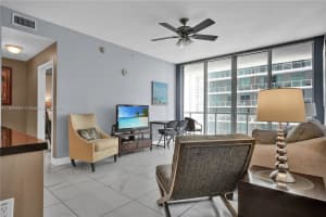 1111 SW 1st Ave, Miami, FL 33130, Sold 07/12/24