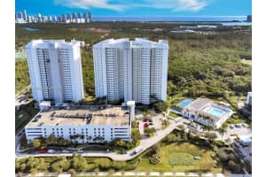 14951 Royal Oaks Ln APT 704, North Miami, FL 33181, Sold 04/18/25