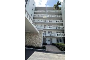 3181 S Ocean Dr APT 307, Hallandale Beach, FL 33009, Sold 11/19/24