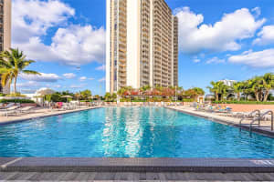 20379 W Country Club Dr APT 1233, Aventura, FL 33180, Sold 12/04/24