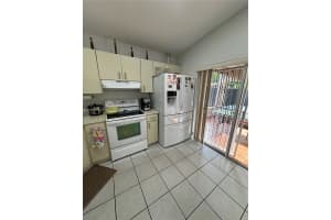 3355 W 68th St APT 189, Hialeah, FL 33018, Sold 08/12/24