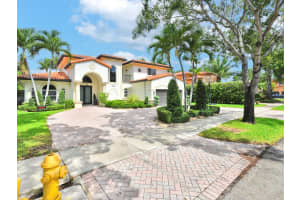 15802 NW 79th Pl, Miami Lakes, FL 33016, Sold 08/21/24