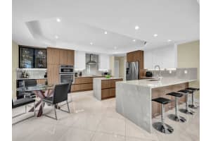 15802 NW 79th Pl, Miami Lakes, FL 33016, Sold 08/21/24
