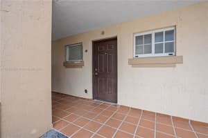 700 SE 9th Ct APT 103, Hialeah, FL 33010, - MLS#A11610533