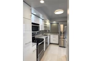 2761 Taft St APT 210, Hollywood, FL 33020, Sold 01/17/25