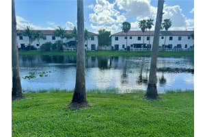 8930 NW 97th Ave APT 211, Medley, FL 33178, Sold 10/04/24