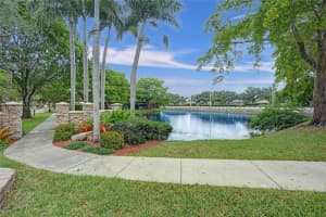 10121 Woodbury Ct, Pembroke Pines, FL 33026, Sold 11/22/24