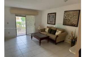 8517 NW 7th St APT 304, Miami, FL 33126, - MLS#A11611009
