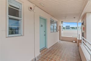 6881 Bay Dr, Miami Beach, FL 33141, Sold 11/07/24