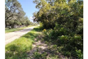 201 Fairhill Street Lake Placid, FL 33852 Sold 05/23/25
