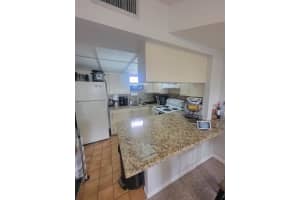 8290 Lake Dr APT 426, Doral, FL 33166, Sold 10/18/24