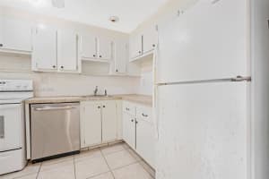 7887 Golf Cir Dr APT 211, Margate, FL 33063, Sold 11/12/24