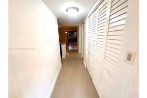 450 Commodore Dr, Plantation, FL 33325, Sold 07/31/24
