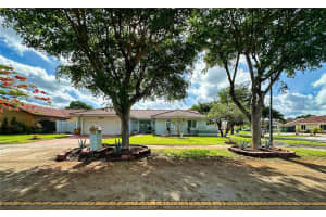 20007 NW 58th Pl, Hialeah, FL 33015, Sold 09/27/24