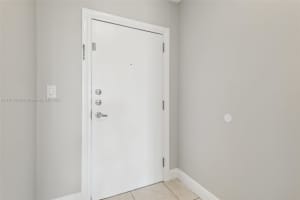 1337 NW 1st St APT 2, Miami, FL 33125, Sold 01/08/25