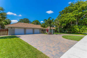800 SW 18th St, Boca Raton, FL 33486, Sold 01/15/25
