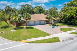 800 SW 18th St, Boca Raton, FL 33486, Sold 01/15/25