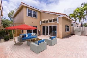 1115 Redwood St, Hollywood, FL 33019, Sold 09/23/24