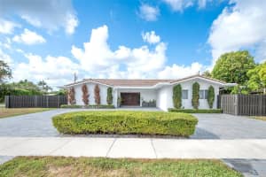 2120 NE 204th St, Miami, FL 33179, - MLS#A11611686