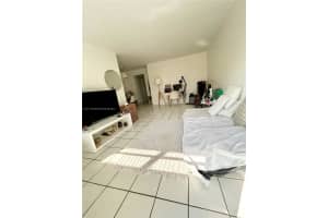 901 10th St, Miami Beach, FL 33139, Sold 09/25/24