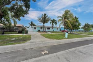 75 SW 18th Ave, Homestead, FL 33030, Sold 08/05/24